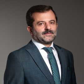 Mustafa Işık Kimdir ?