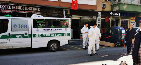 Yalova’da çöp evde emekli öğretmenin cansız bedeni bulundu