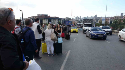 M4 Kadıköy-Sabiha Gökçen metro hattında arıza nedeniyle seferler durdu