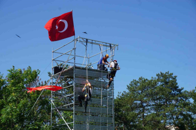 İstanbul depreminde büyük rol oynayacak ekipler, yarışma yaparak eğitim alıyor