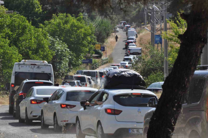 Saros Körfezi tatilci akınına uğradı