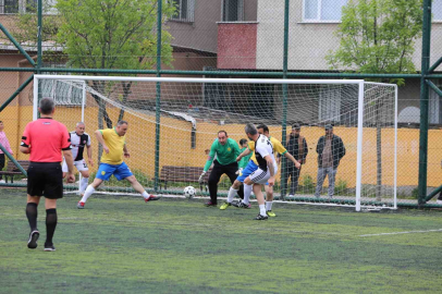 Küçükçekmece’de yaz spor okullarına büyük ilgi