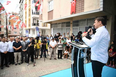 Bahçelievler Yunus Emre Camii, yeni ismiyle ibadete açıldı