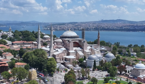 Ayasofya-i Kebir Cami-i Şerifi ibadete açılışının 4. yıl dönümünde havadan görüntülendi