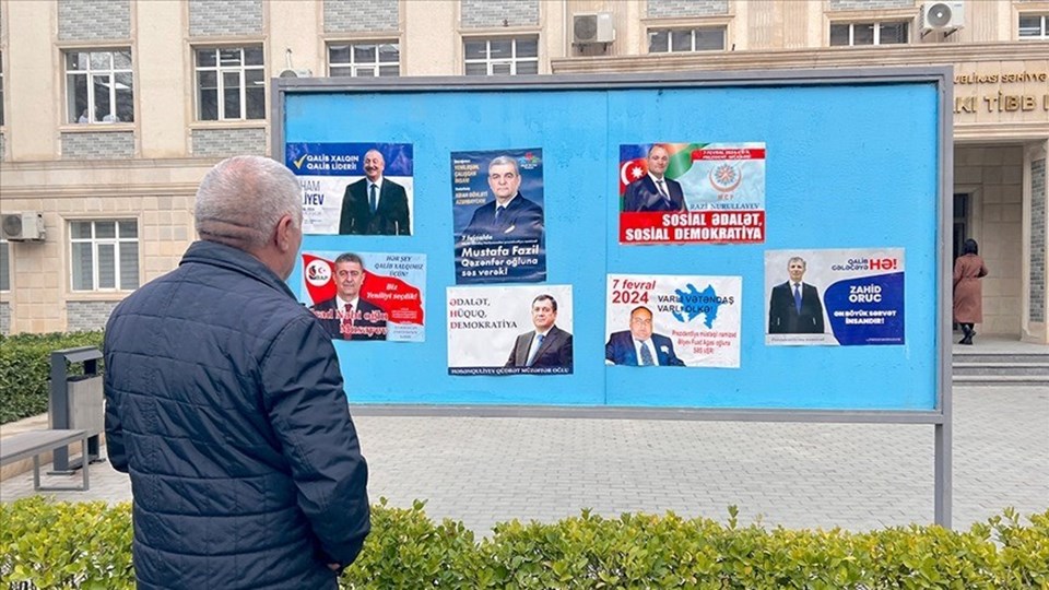 azerbaycanda halk sandik basina gitti aliyev oylarin yuzde 939unu aldi 0 a8YVEMH3