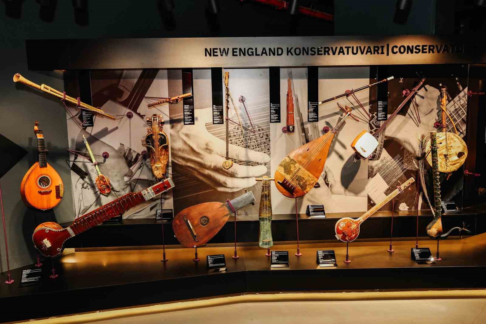 new england konservatuvari enstrumanlari muzede sergileniyor 2 UvAX8LrR