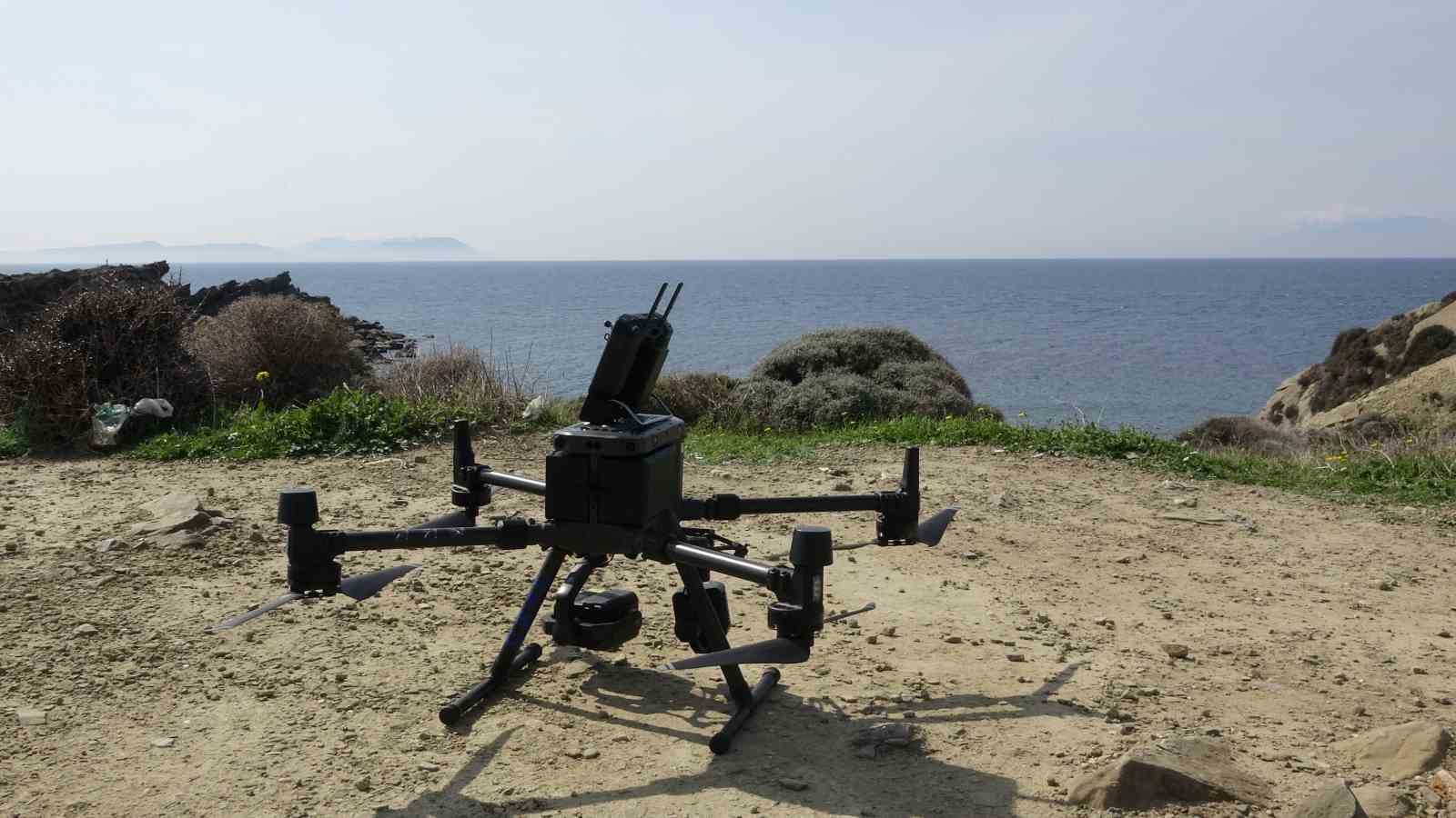 canakkalede batan bottaki kayip duzensiz gocmenler dron ile araniyor 4 12w32mR5