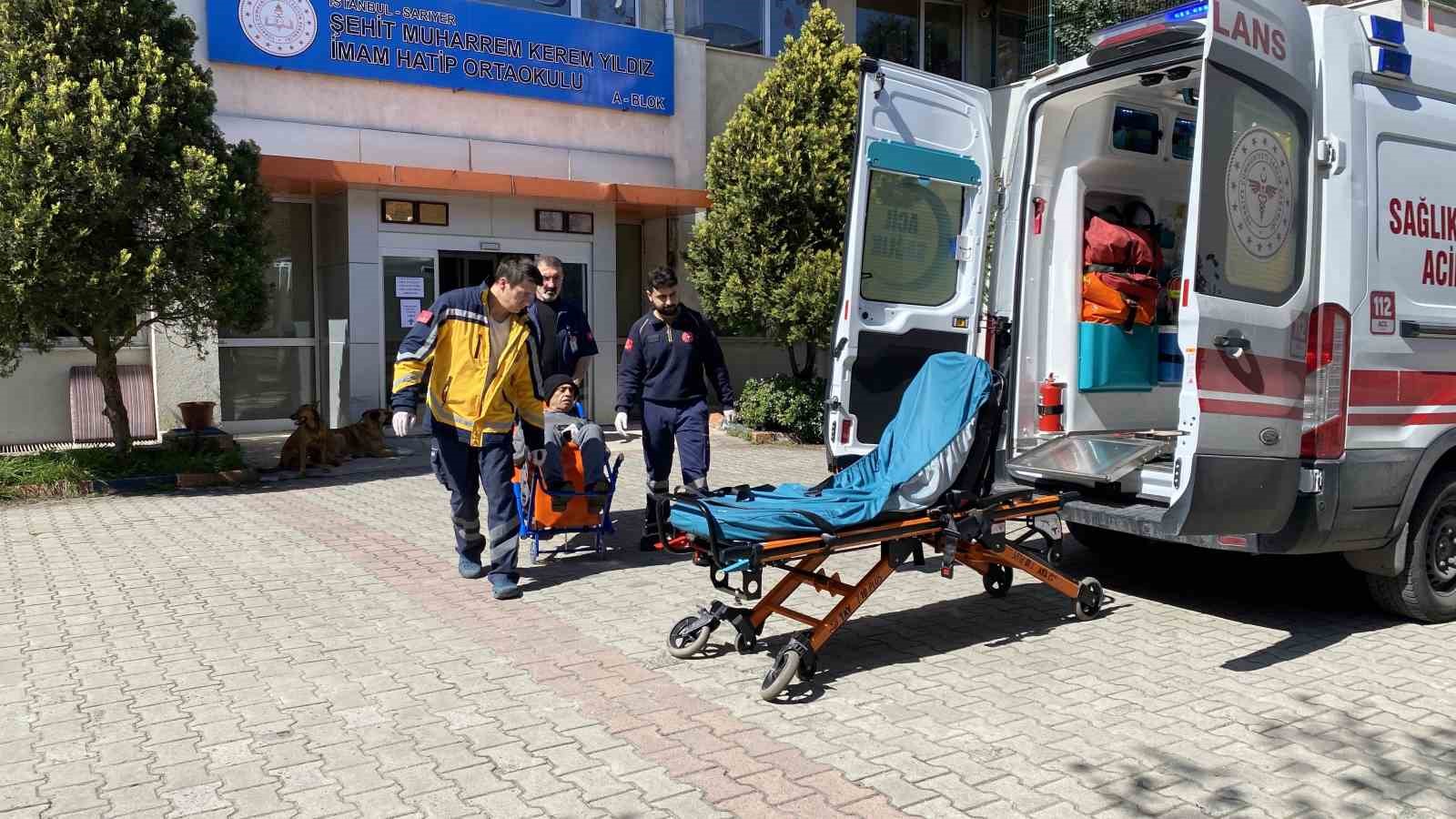 istanbulda koah hastasi evinden alinip ambulansla oy vermeye goturuldu 4 GhzdM7hV