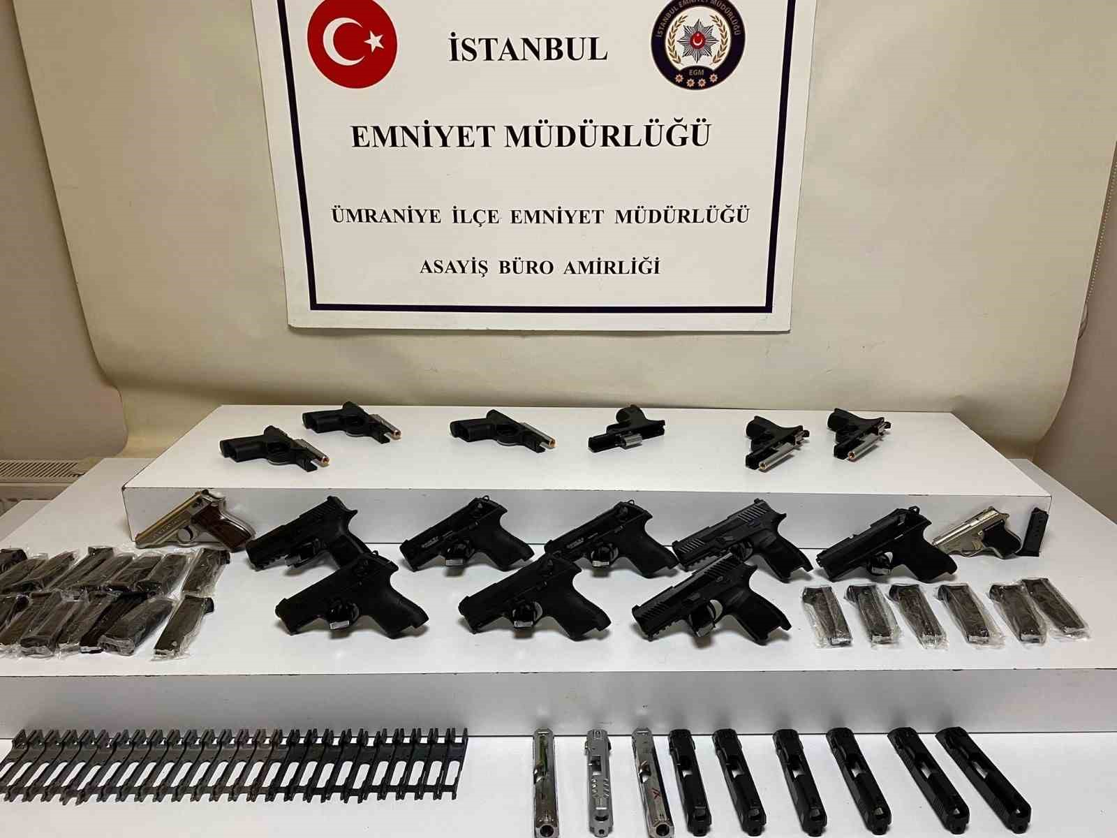 istanbulda yasa disi silah ticareti operasyonu 10 silah ele gecirildi 0 625B9bYu