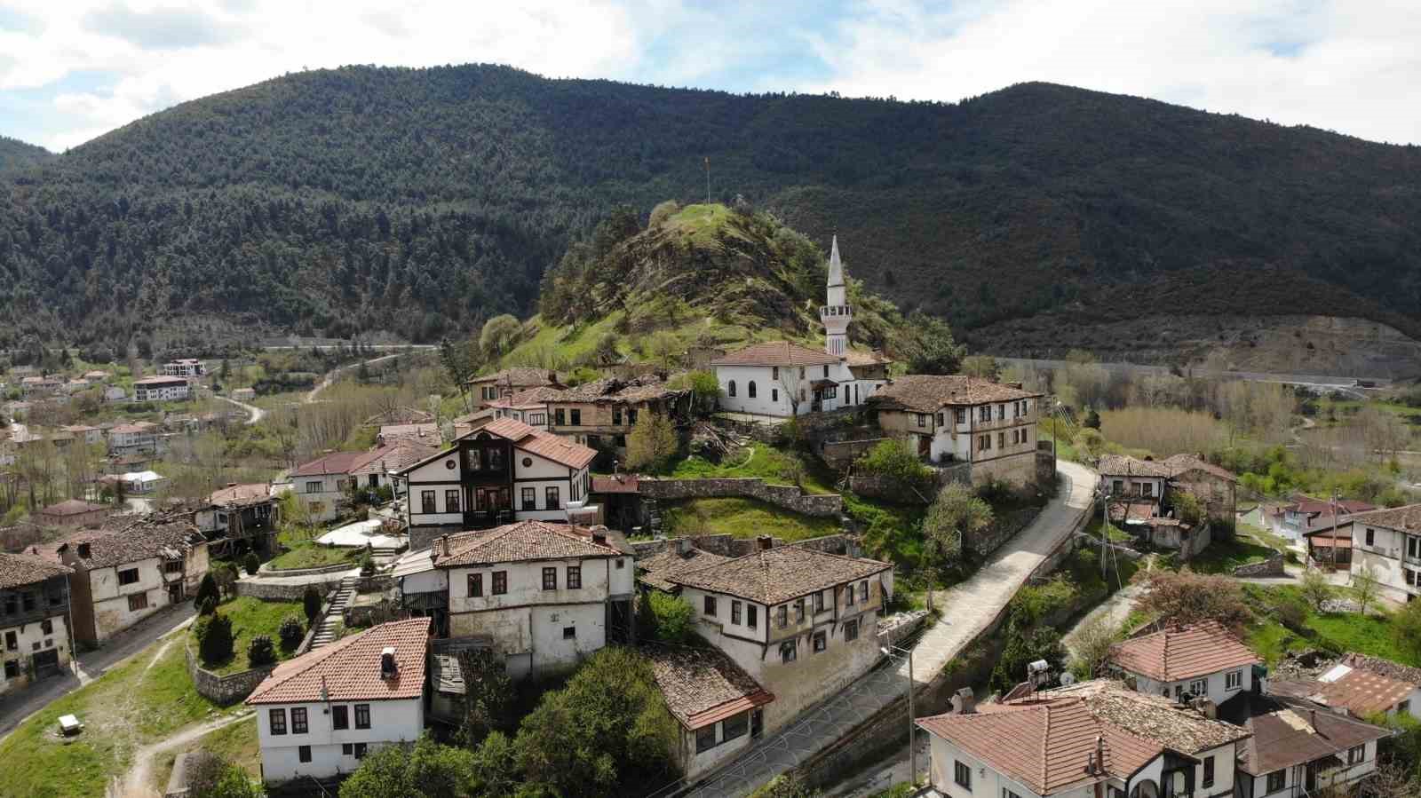 osmanlinin ilk fethettigi topraklardaki bu evler gorenleri tarihi yolculuga cikariyor 0 uQqz2Kap