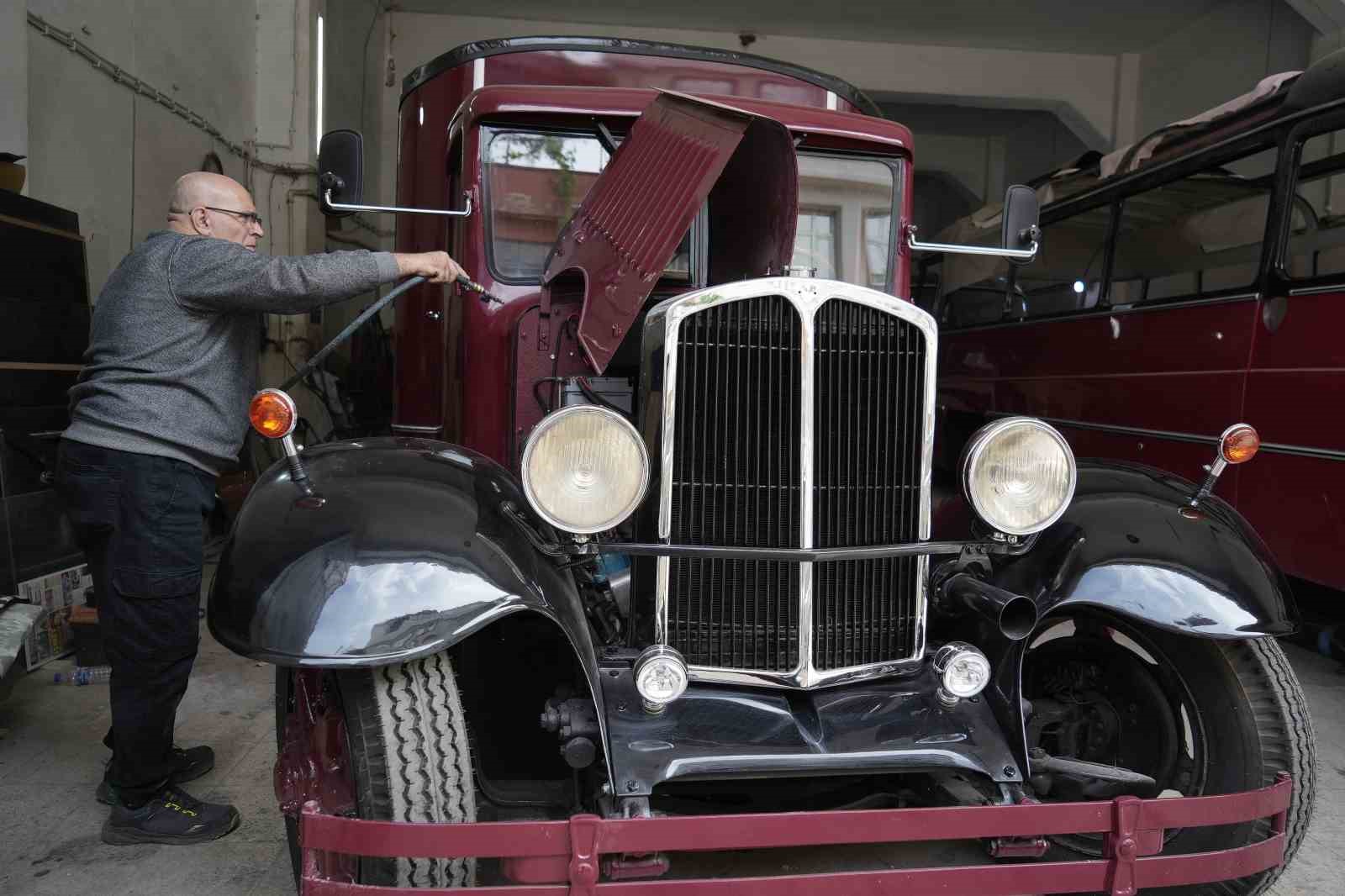 ozel yillardir hurdadaydi 1938 model otobusun son hali goz kamastirdi 7 GIHQMefV