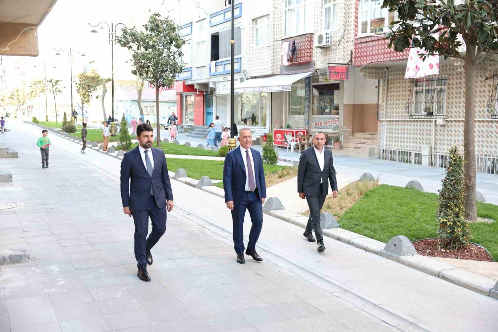 sultangazi belediye baskani dursun prestij caddesinde yerinde inceleme yapti 2 SRNK4vE8