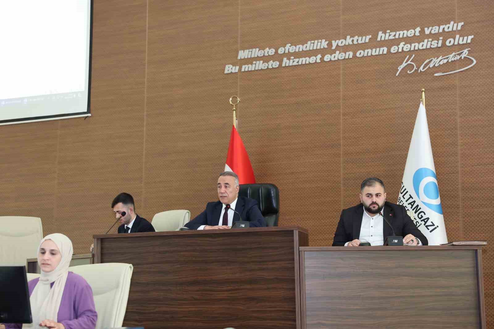 sultangazi belediyesinin yeni donem ilk meclisi toplandi 3 NydkiX5m