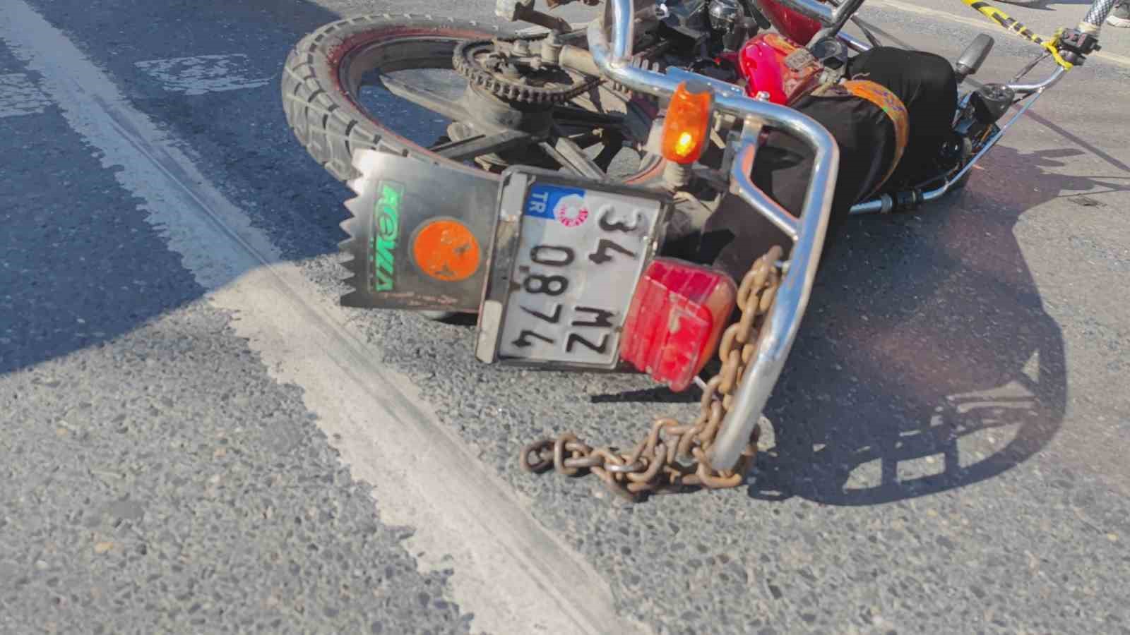 sultangazide duvar ile trafik uyari levhasi arasina sikisan motosikletli hayatini kaybetti 1 dg6h66TC
