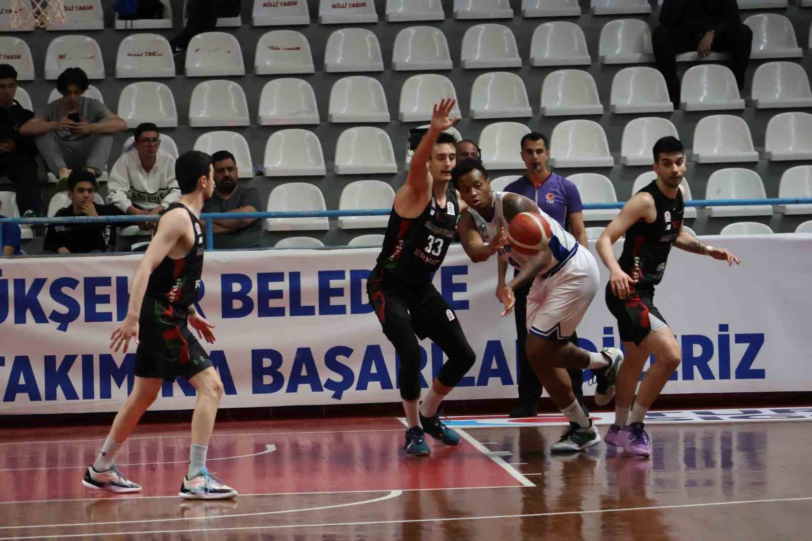 turkiye basketbol ligi kocaeli bsb kagitspor 98 bornova belediyesi karsiyaka 72 8 BPquL3Sj