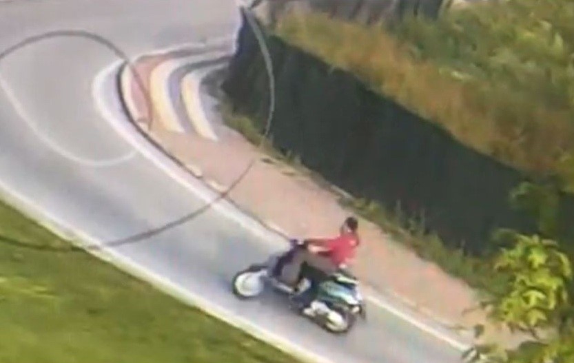 polis motosiklet hirsizini vatandasin motosikletiyle kovaladi 4 uZmgU8IW