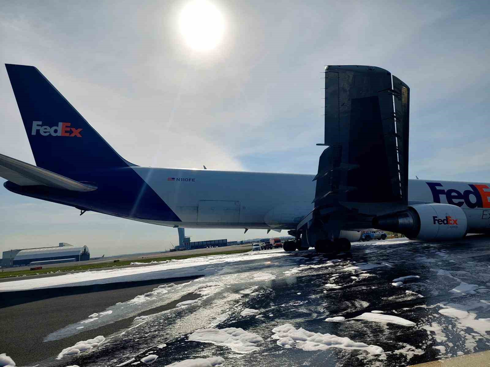 ulastirma ve altyapi bakanligindan istanbul havalimanindaki kargo ucagi kazasiyla ilgili aciklama 2 e93QJ1Wf