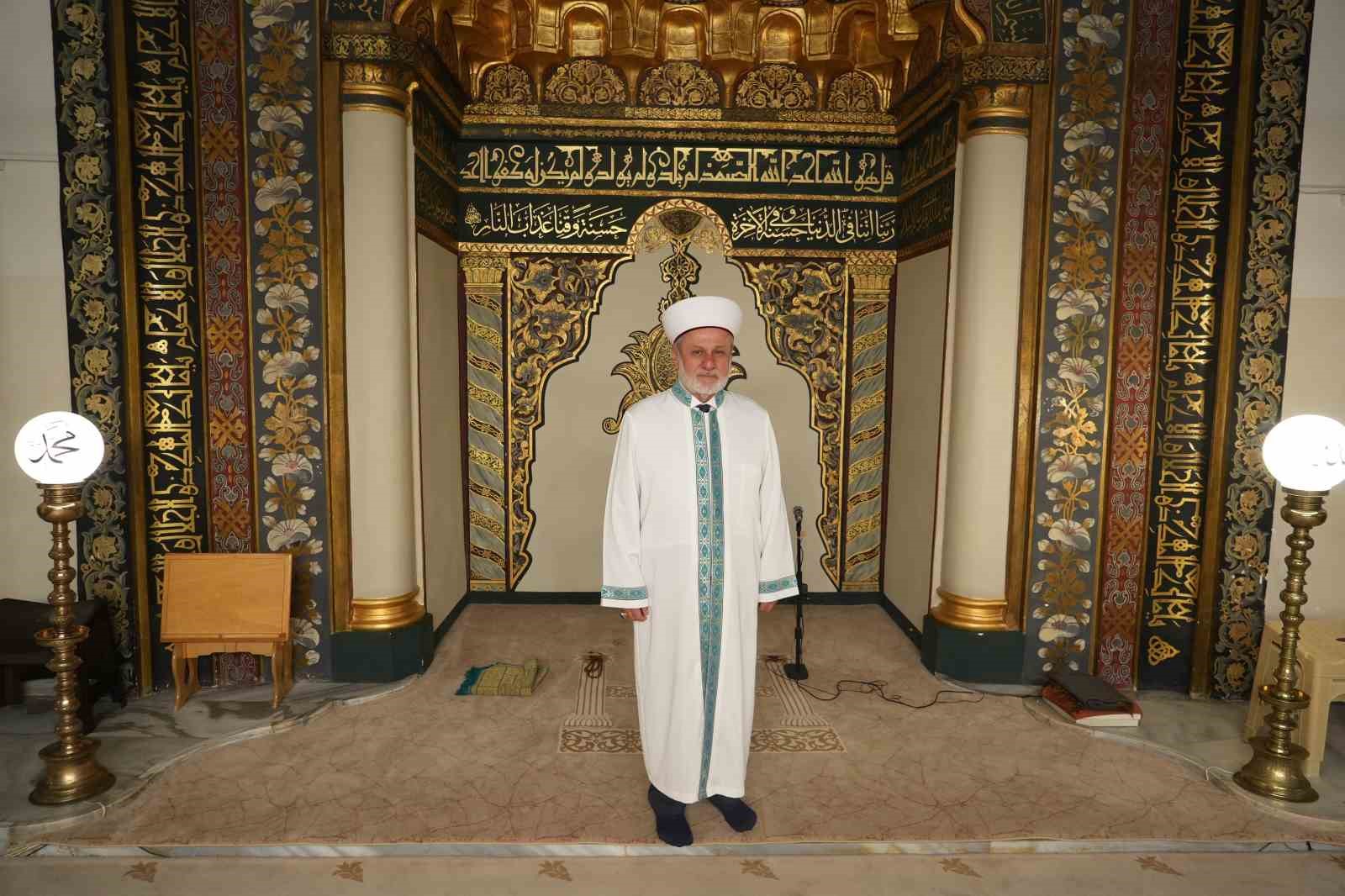 ulu caminin 25 senelik bas imami emekli oldu 6 I6u2MH5d